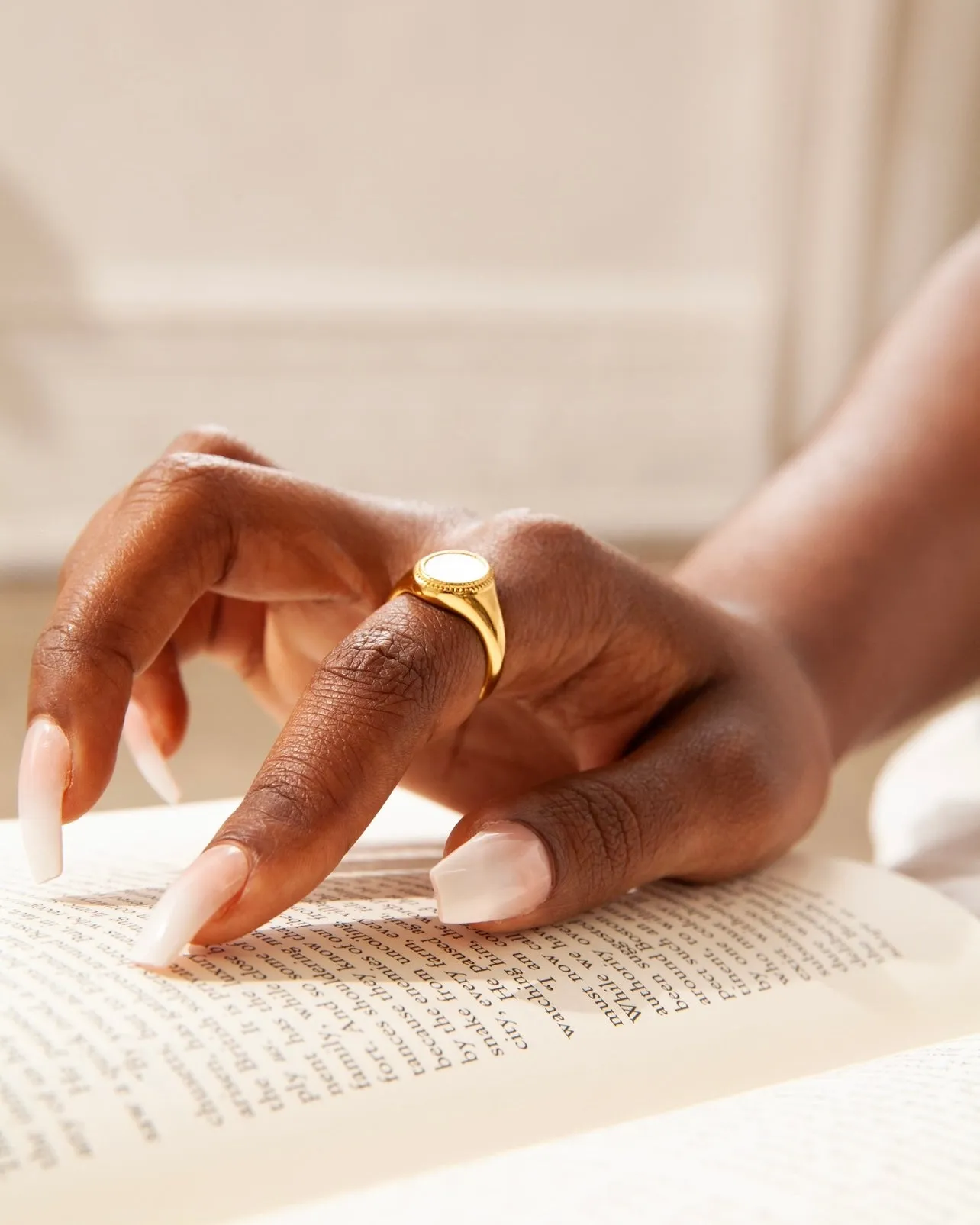 Mother of Pearl Signet Ring (Unisex)